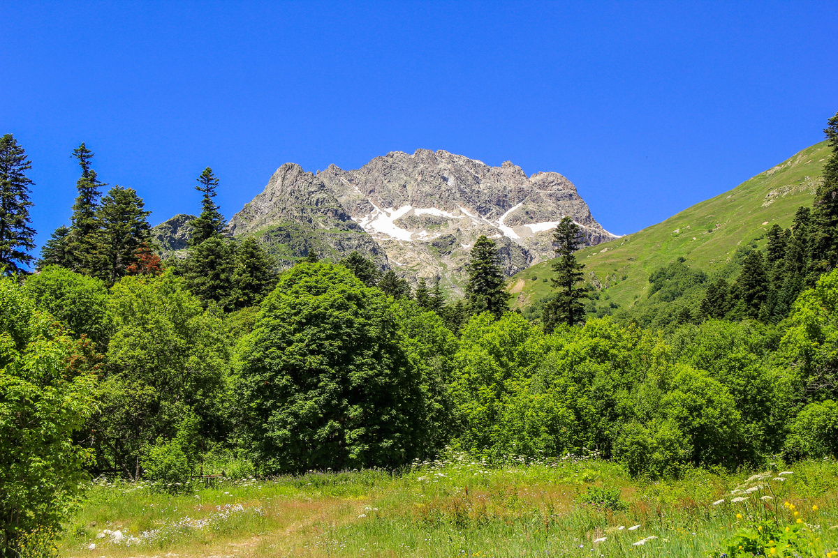 Вид с тропинки на Алибекский вдп 
