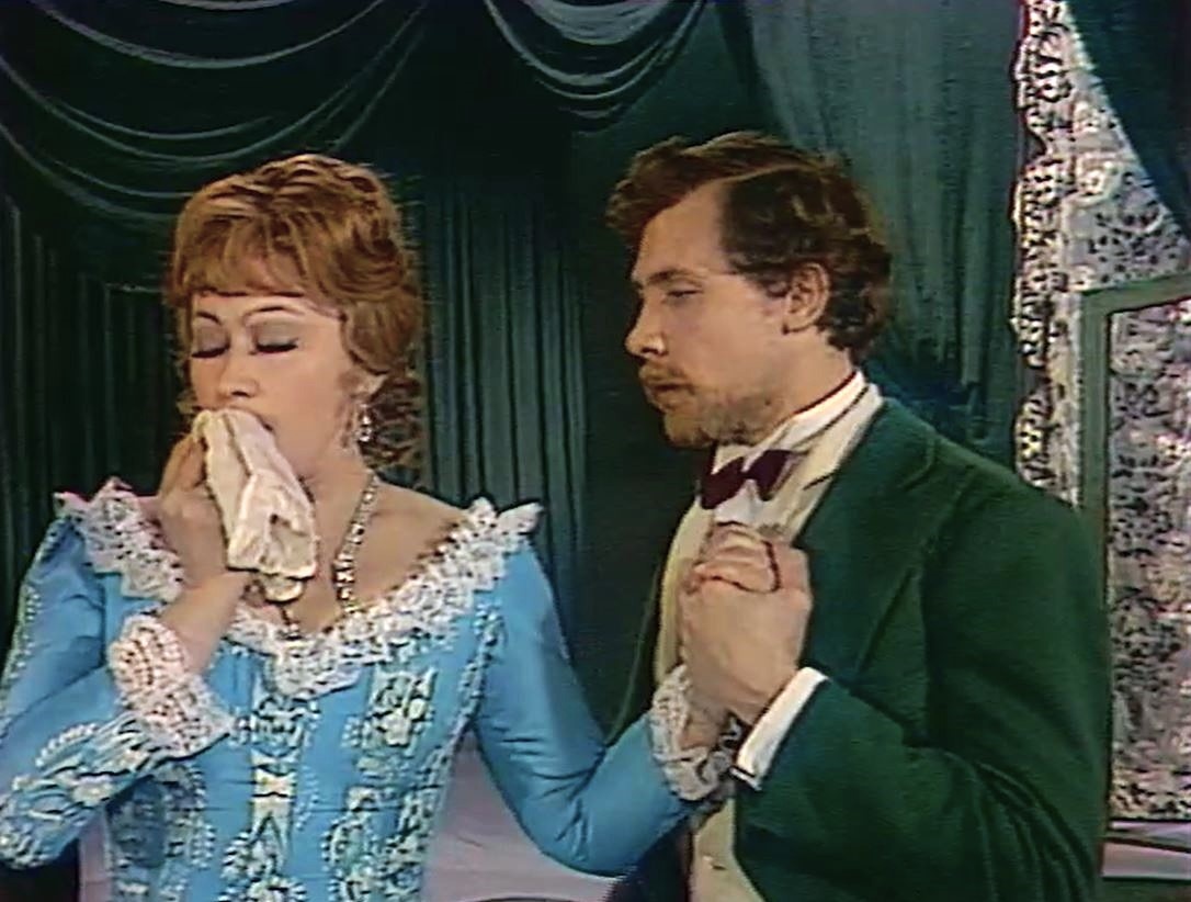 Кадр из телевизионной версии спектакля "Женитьба Белугина" (1978)