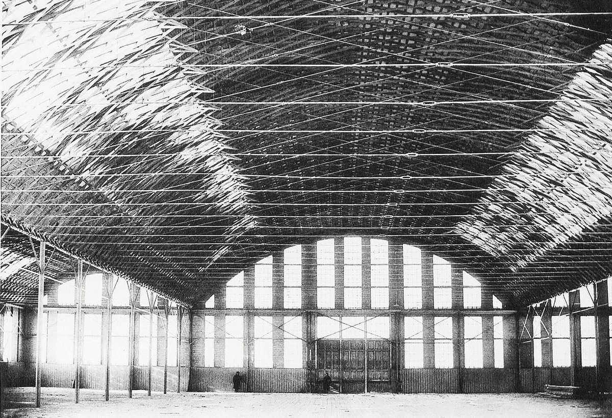 Владимир Шухов. Ажурные своды листопрокатного цеха в г. Выкса (1897)