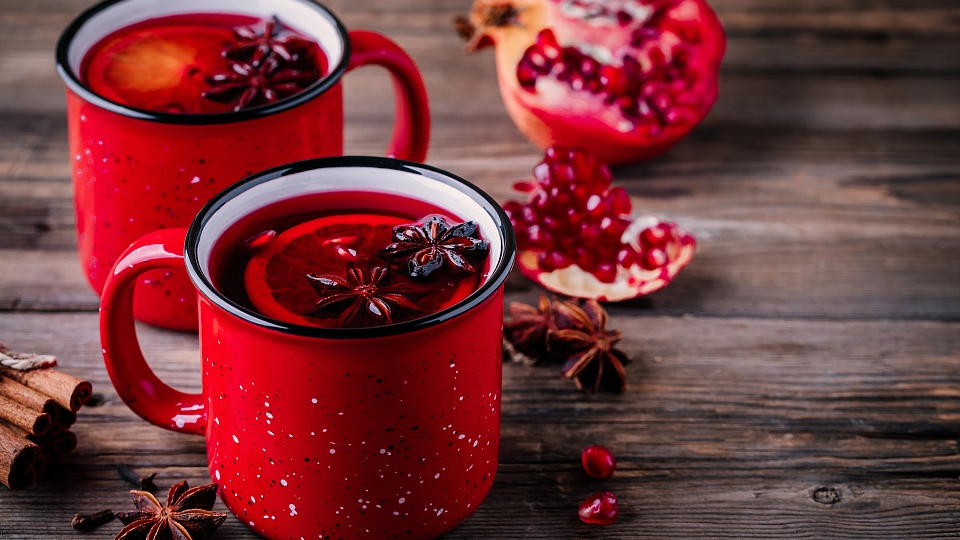 Витаминный чай с клюквой и имбирем
