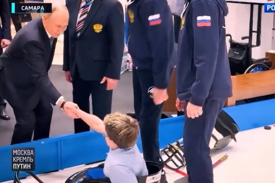    Максим уверен: встреча с Владимиром Путиным - еще одна маленькая победа / Фото: телеканал Россия 1