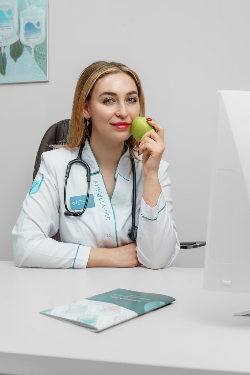 Врач-терапевт Оксана Алановна Хамицева