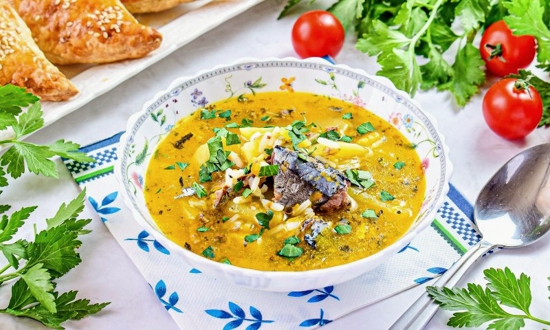 Рыбный супчик из консервов