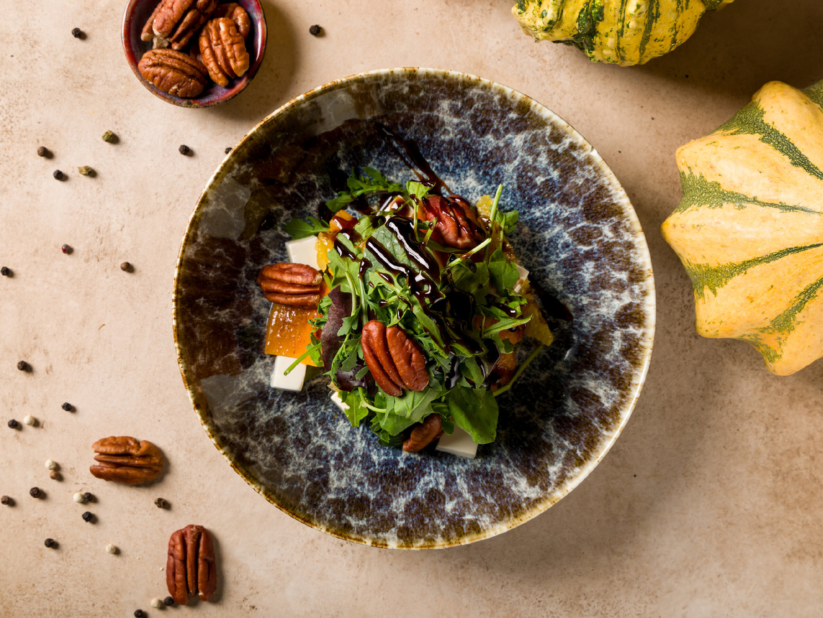  Салат с запеченной тыквой в специях с апельсинами