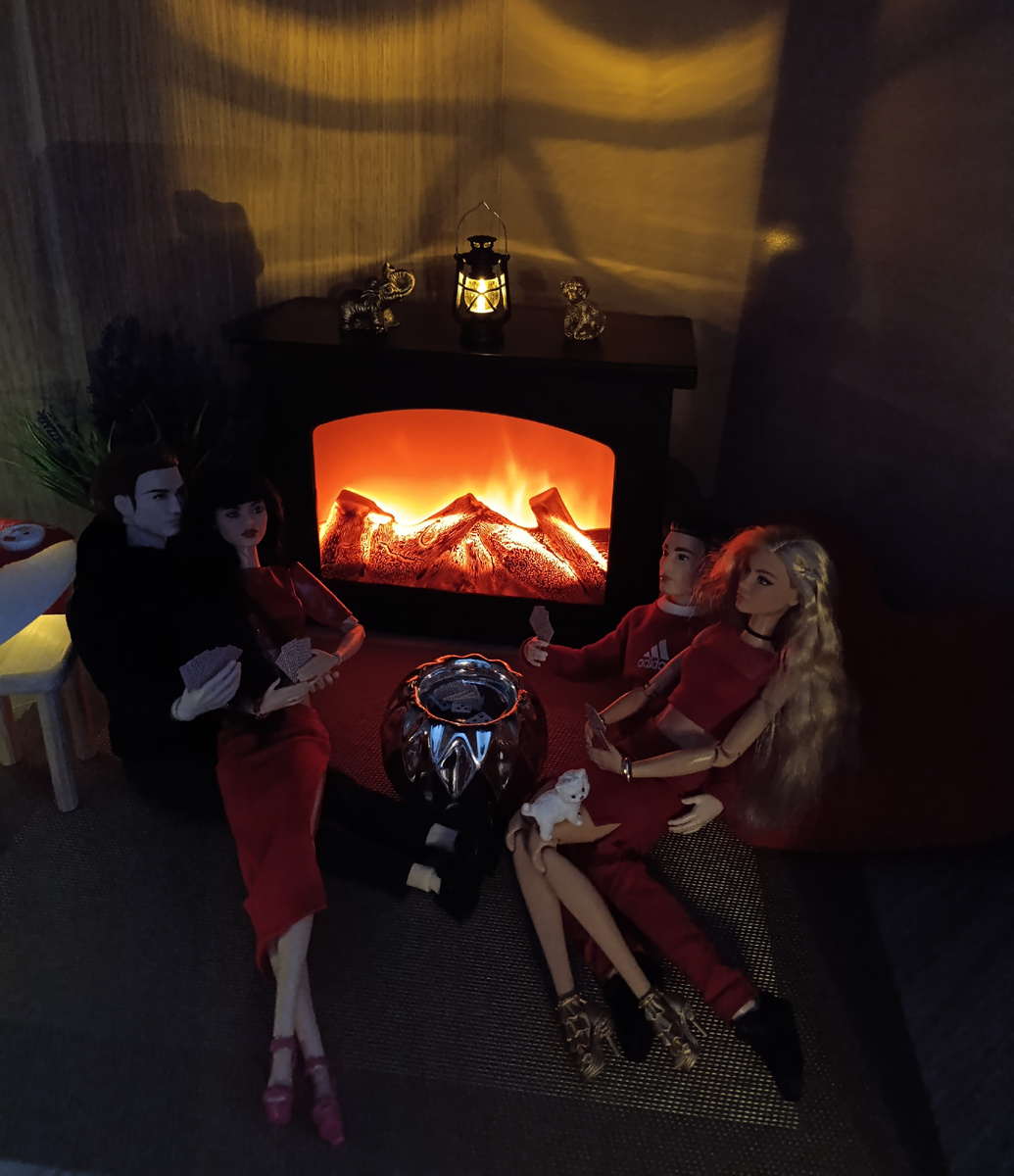 Эдвард, Кейтлин, Стив и Делина