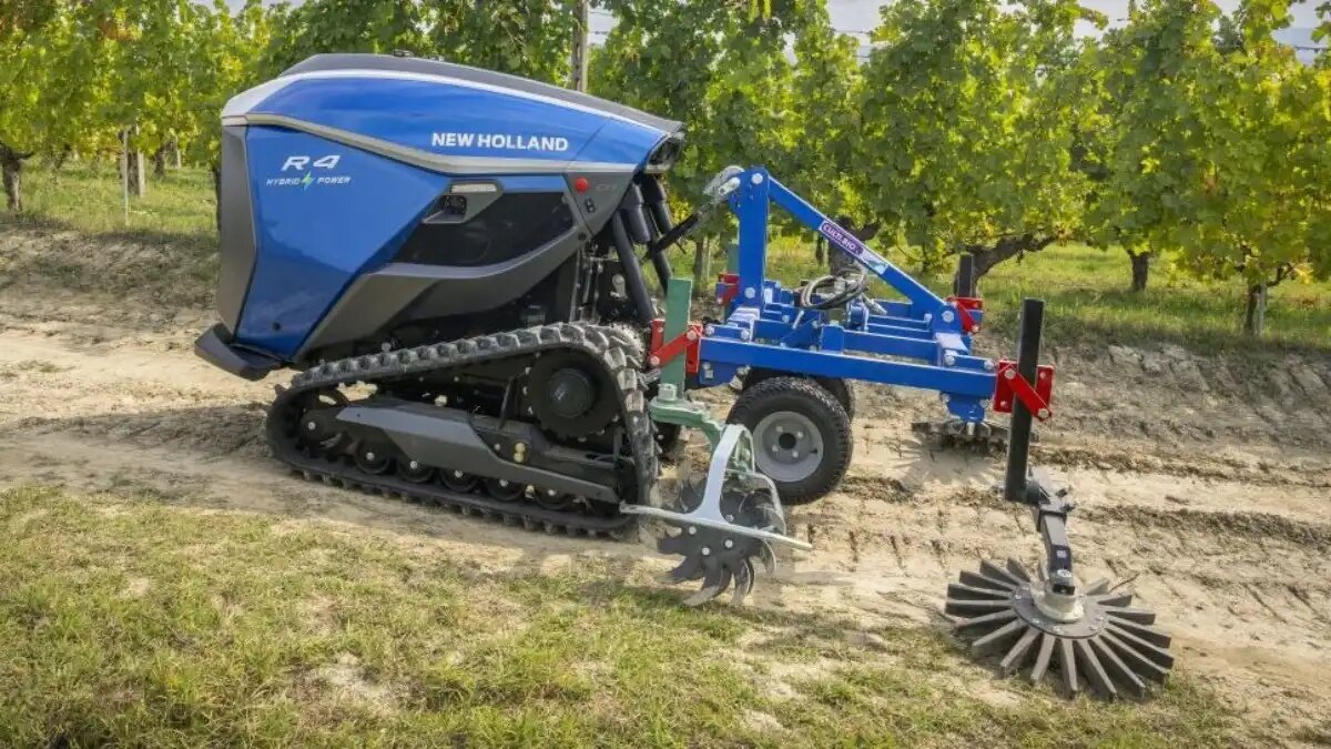 Фото: © New Holland
Новый автомный агроробот New Holland серии R4