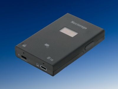    Nextorage представила внешний SSD с шифрованием и встроенным экраном