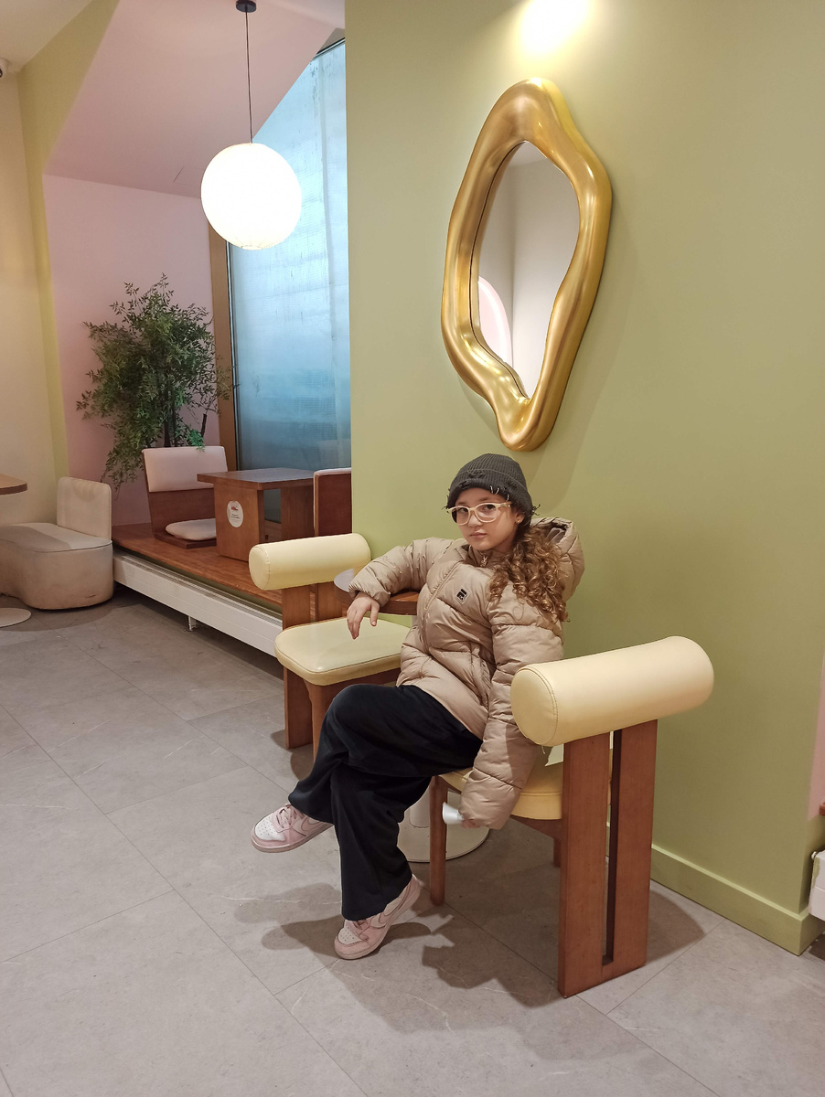 Смотрите, как мило и уютно внутри кафе Wahaha