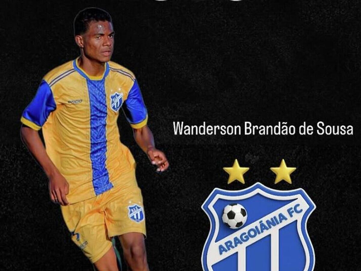    Футболист бразильского клуба "Арагояния" Вандерсон Брандао ди Соуза © Фото : @aragoianiafcoficial