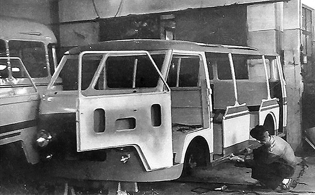 Сборка первого опытного образца происходила в старом цеху на улице Петера Стучки