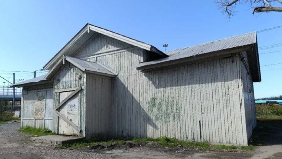 Автор фото: КГИОП. Железнодорожный вокзал станции Горская в Лисьем Носу.