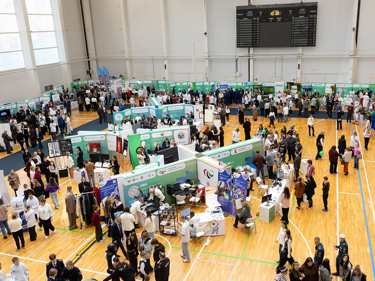     Выставка «PRO Образование» стартовала в Калининграде. ФОТО: пресс-служба правительства Калининградской области.