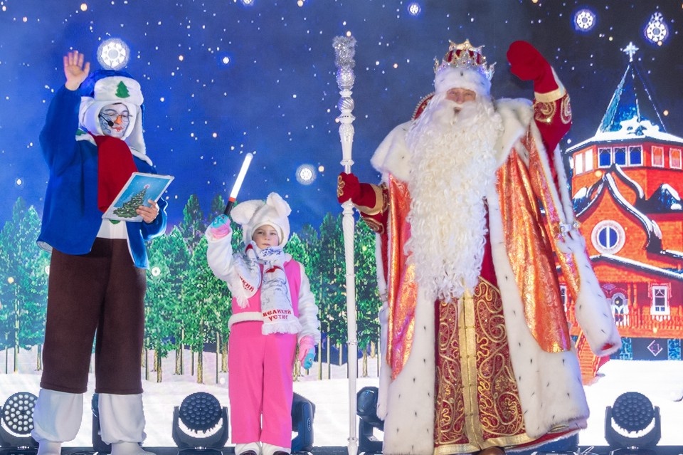    Театры уже подготовили праздничную афишу. Михаил ФРОЛОВ