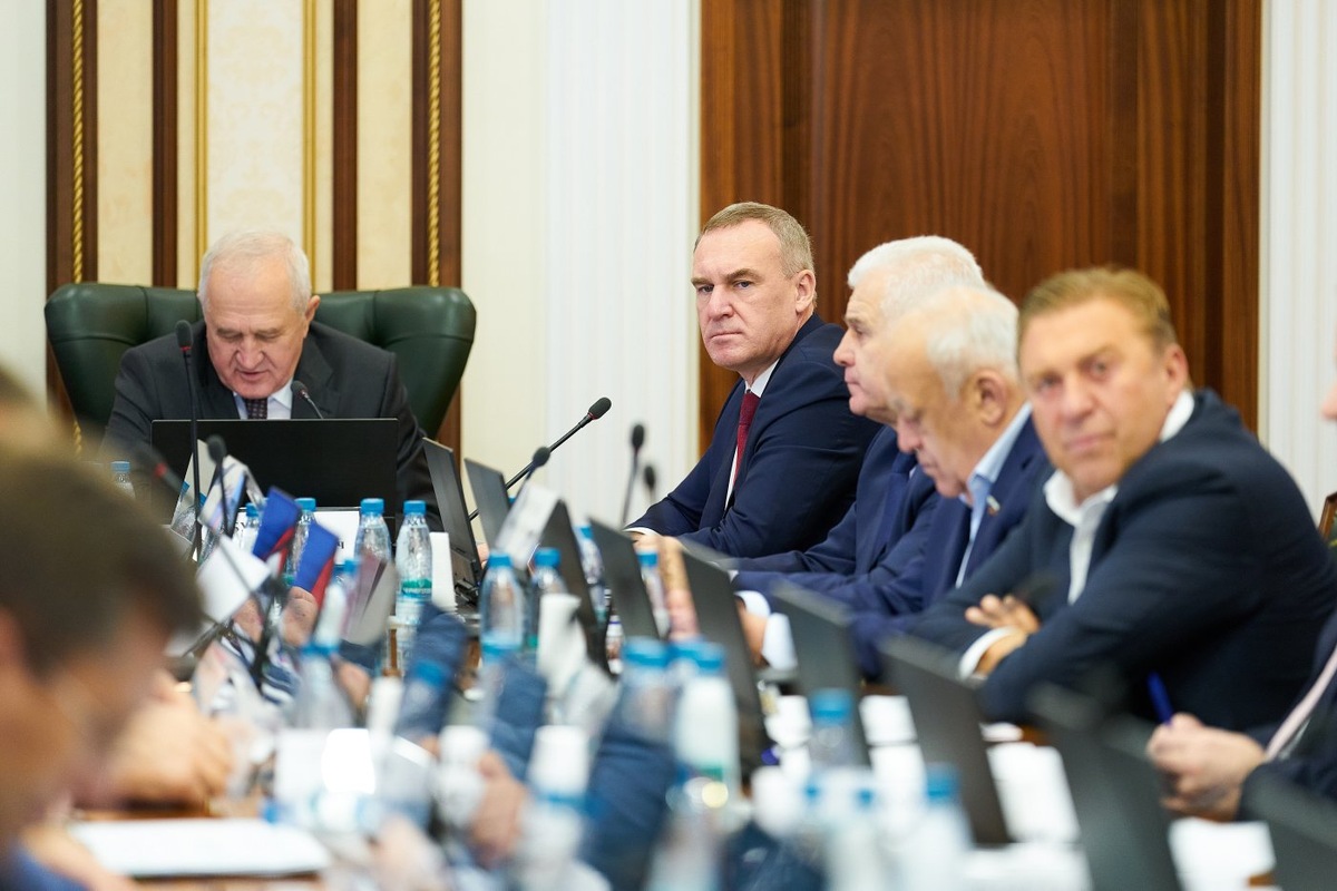    Совет Федерации поддержал инициативу Югры по реконструкции аэропорта Нижневартовска