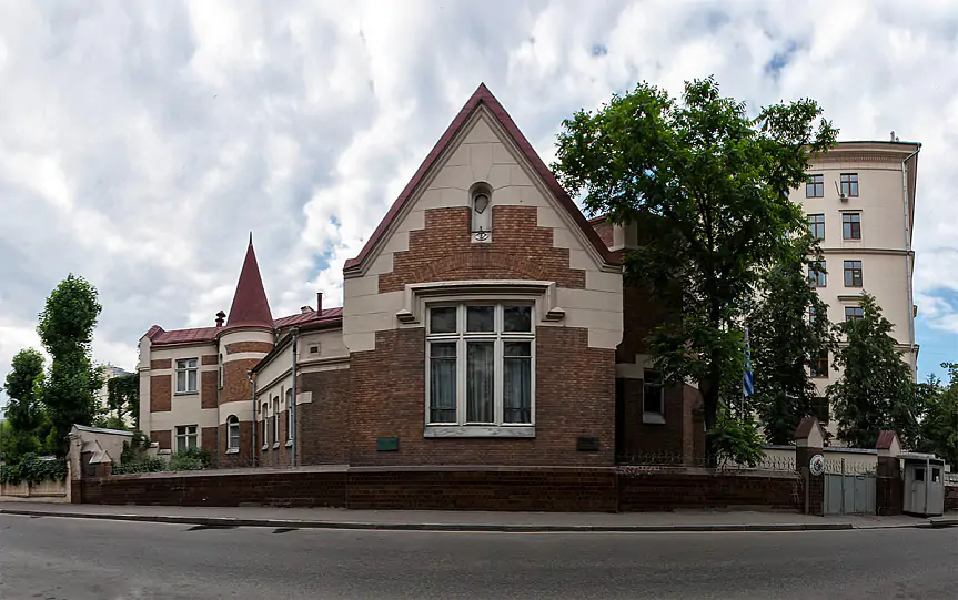 Главный фасад особняка Ф.О. Шехтеля, источник: ГлавУпДК