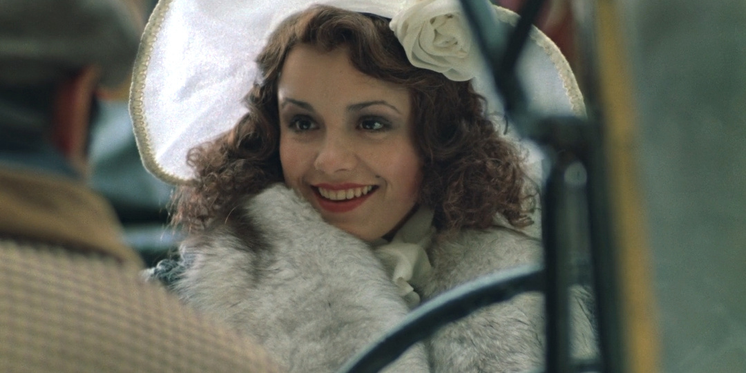 Елена Цыплакова: 25 фраз обаятельных героинь советского кино