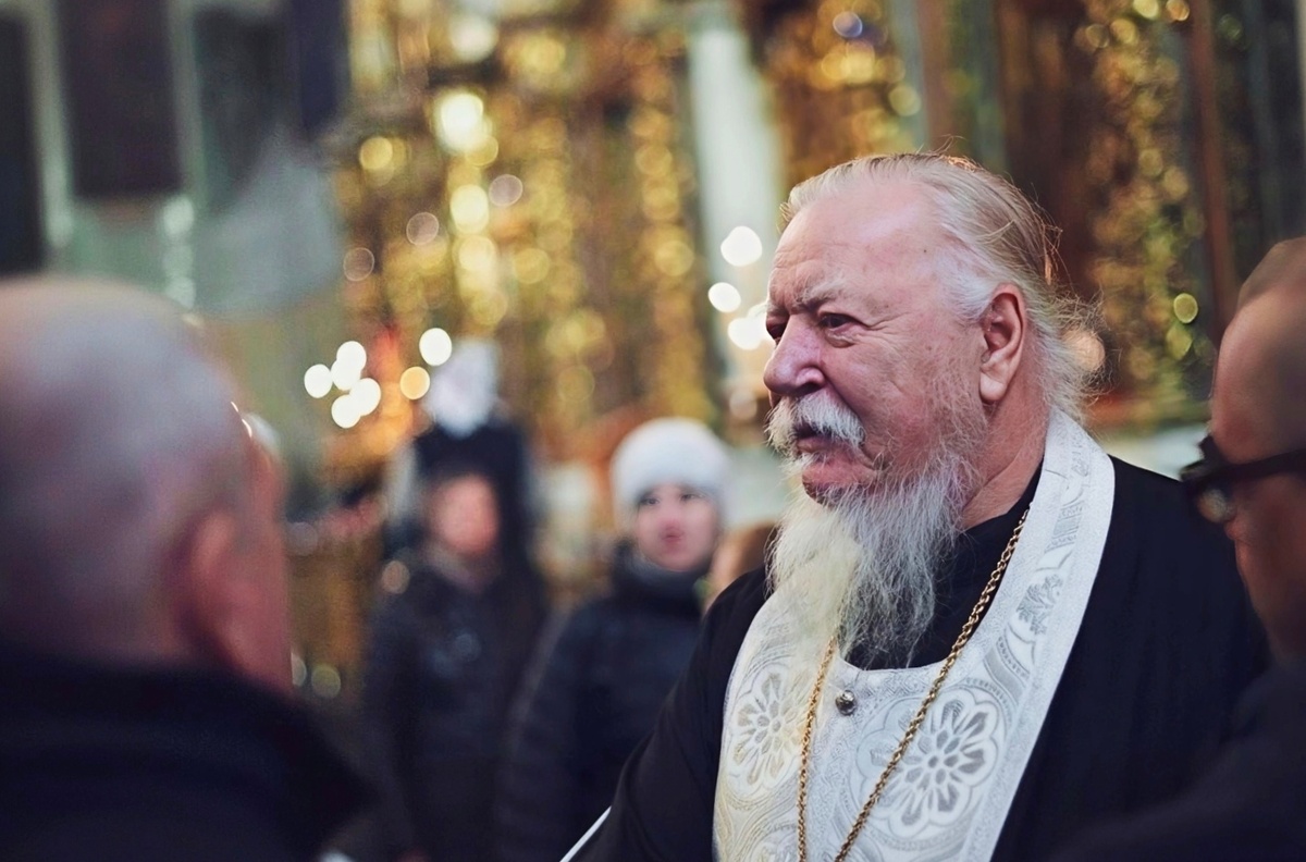 Димитрий Смирнов (07.03.1951 — 21.10.2020 гг.) — протоиерей, церковный и общественный деятель.