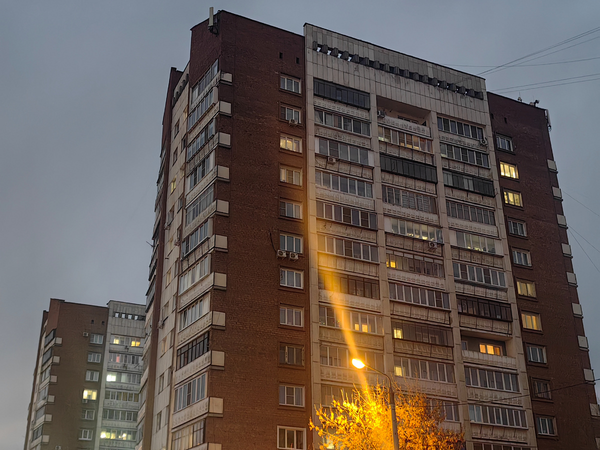 Башни Вулыха на Университетской Набережной