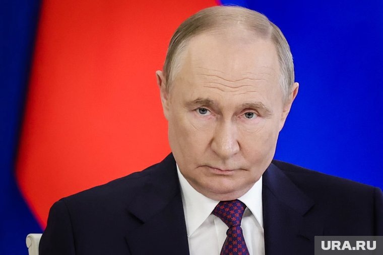     Президент РФ Владимир Путин начал неформальные переговоры с лидером Казахстана Касым-Жомартом Токаевым