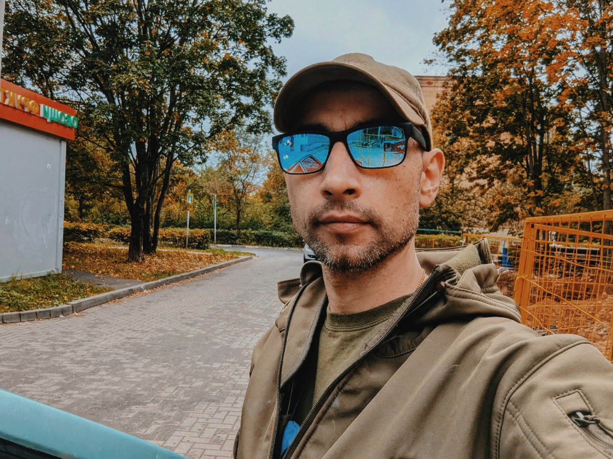 Александр 37 лет.