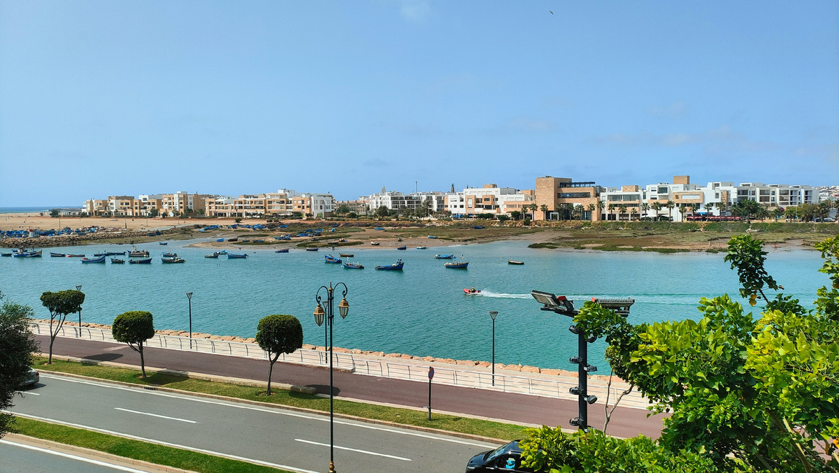 Вид на город Сале со стороны города Рабат