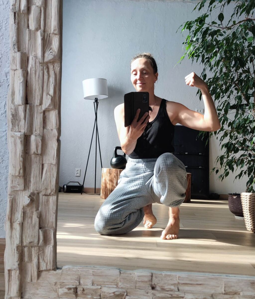 Привет! Я Ксюша, мама пятерых. Долгое время занималась тхэквондо, недавно закончила обучение на фитнес-тренера. Здесь рассказываю о своей жизни как она есть. Всем рада, присоединяйтесь!