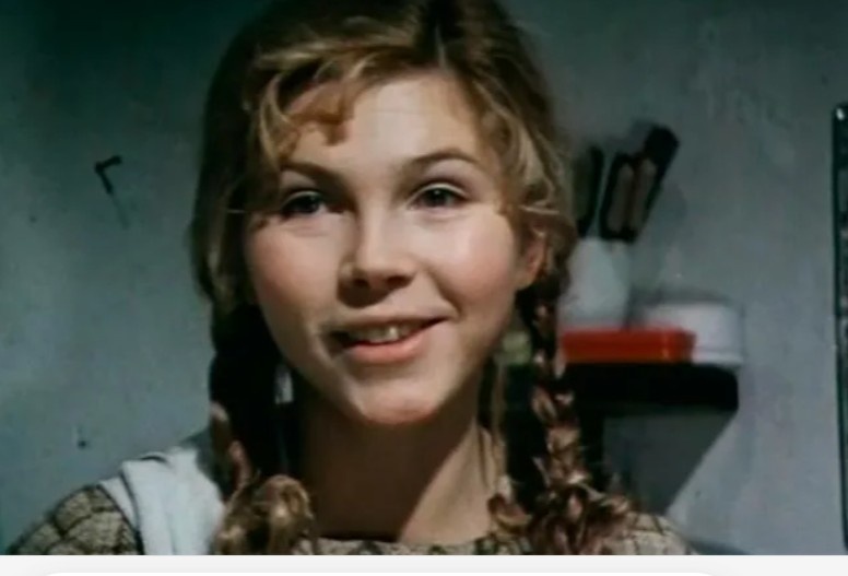 Оля Муромцева в фильме "Безотцовщина "