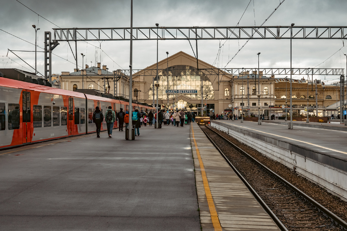 На пероне Балтийского вокзала. Фото автора