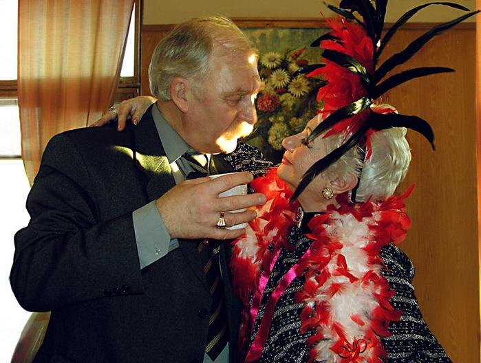 Празднование юбилея 80 лет. Поэт и актриса, заслуженная артистка РСФСР Анна Юрканская. Москва, ЦДКЖ, январь 2005. Фото автора GenuineLera