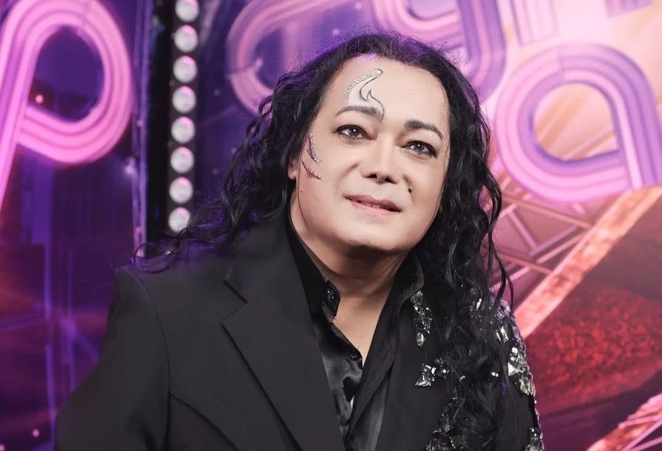    Артист рассказал о жизни и творчестве. Фото: личная страница Игоря Наджиева в соцсети.