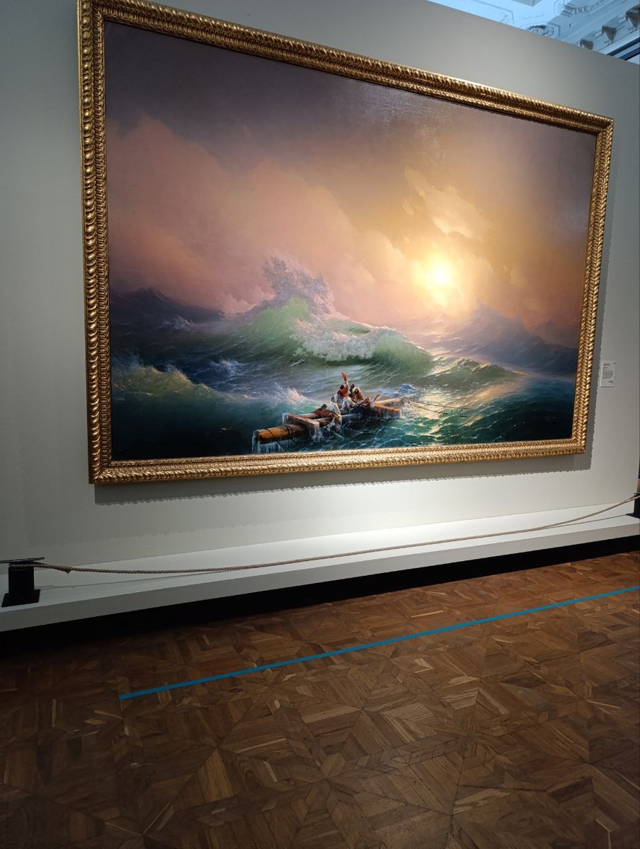 Фото автора. И. К. Айвазовский «Девятый вал» и «Волна» (или «Последние минуты на океане»)