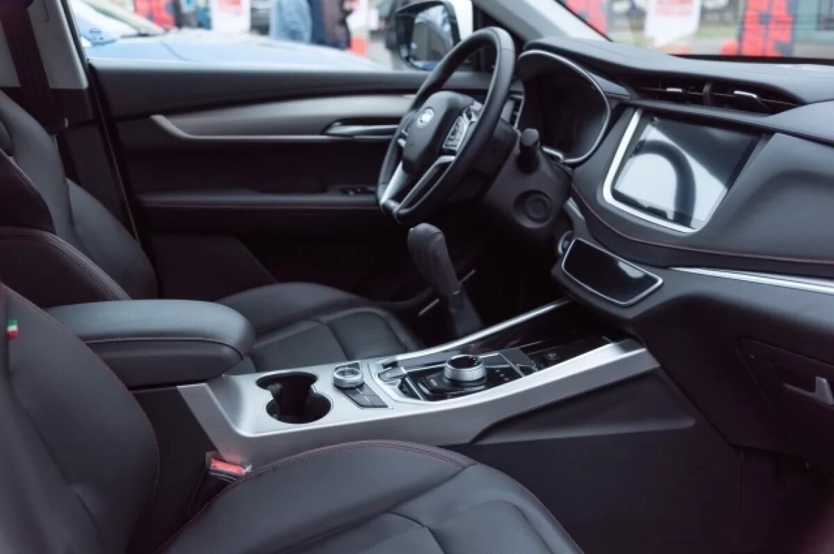    Новосибирцы стали чаще покупать автомобили свыше 10 миллионов рублей