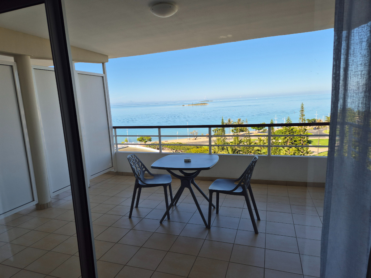 вид из нашего номера, отель Хилтон,  Новая Каледония 