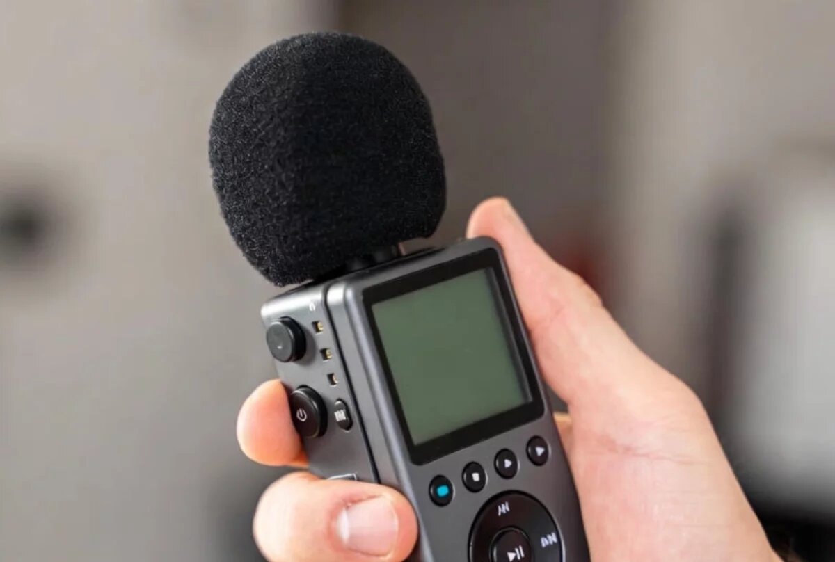    Задержан хабаровчанин, пытавшийся продать прослушку «для слежки за женой»