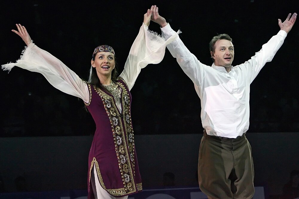    Фигуристка Татьяна Навка и актер Марат Башаров. Фото: РИА Новости/ Игорь Зарембо