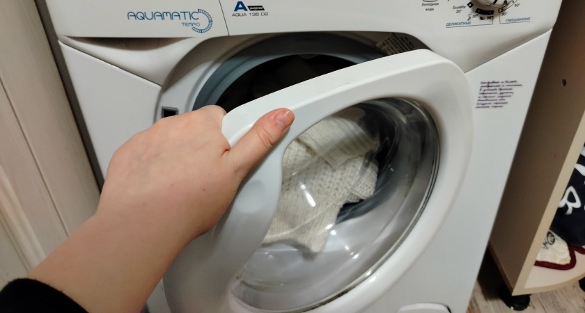    Оставлять дверцу стиралки открытой или закрытой? Опытный мастер объяснил, как правильно