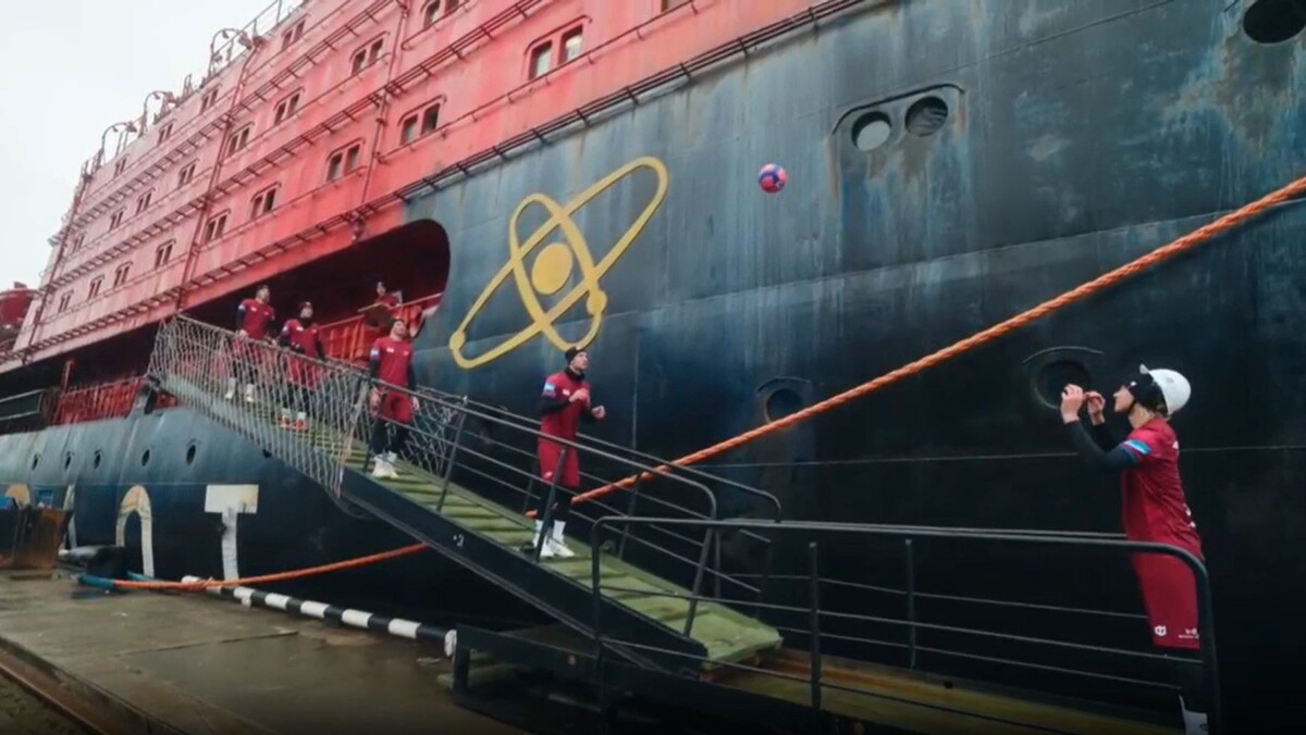    Кадр из видео со страницы t.me/fakelvolley