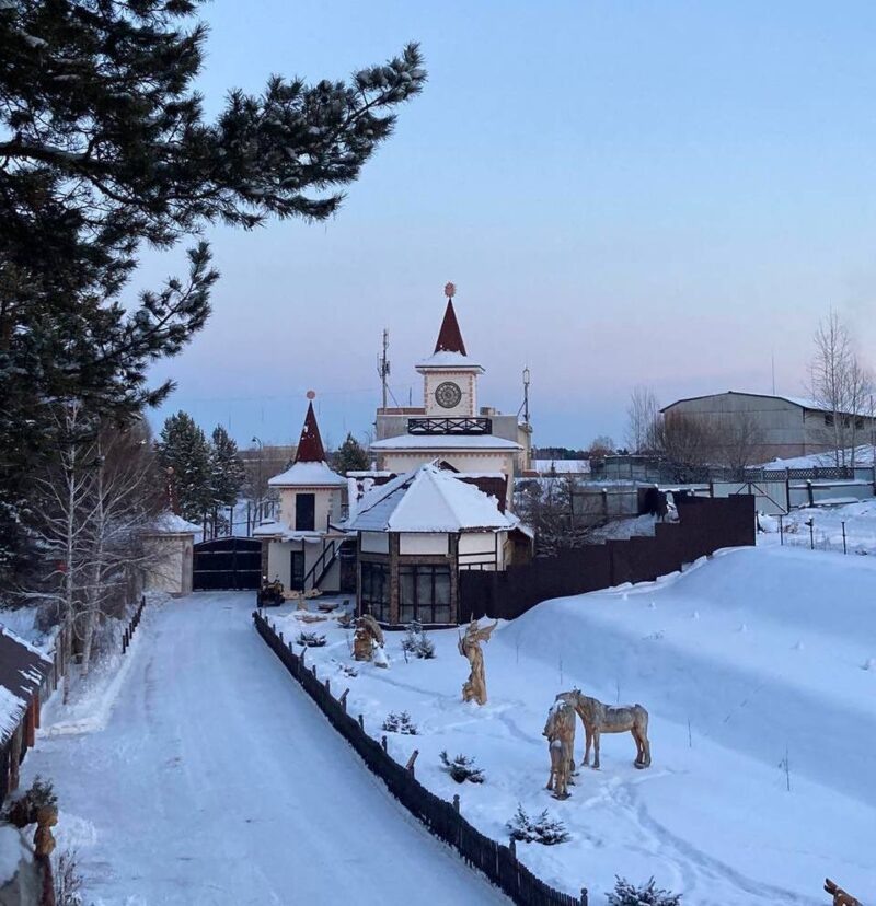 Фестиваль «Дед Мороз-2025. Посох Сибири» состоится в Ангарском округе
Фото: Международный парк-музей деревянных скульптур «Лукоморье»