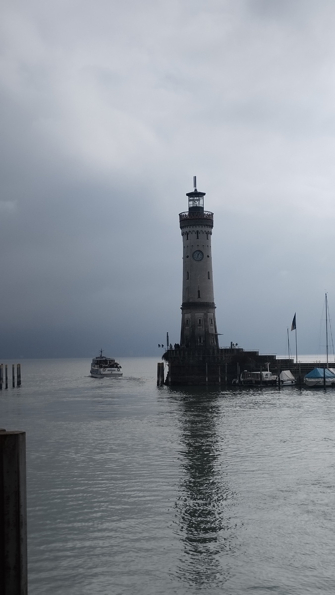 Знаменитый маяк