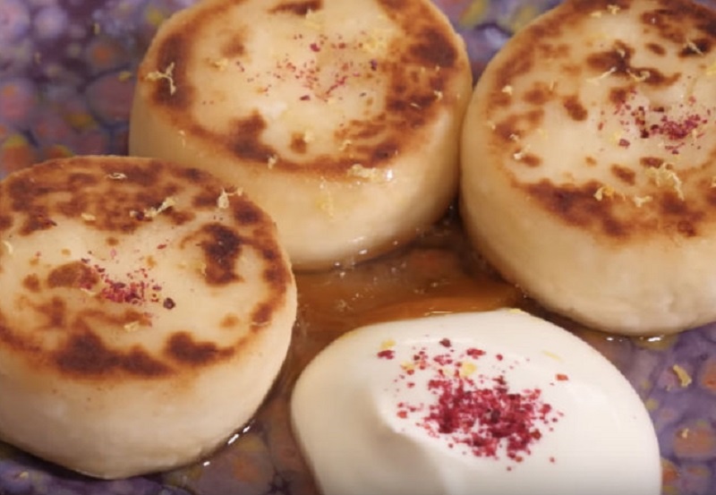 Нежные сырники из творога: как приготовить идеальный завтрак без лишней муки