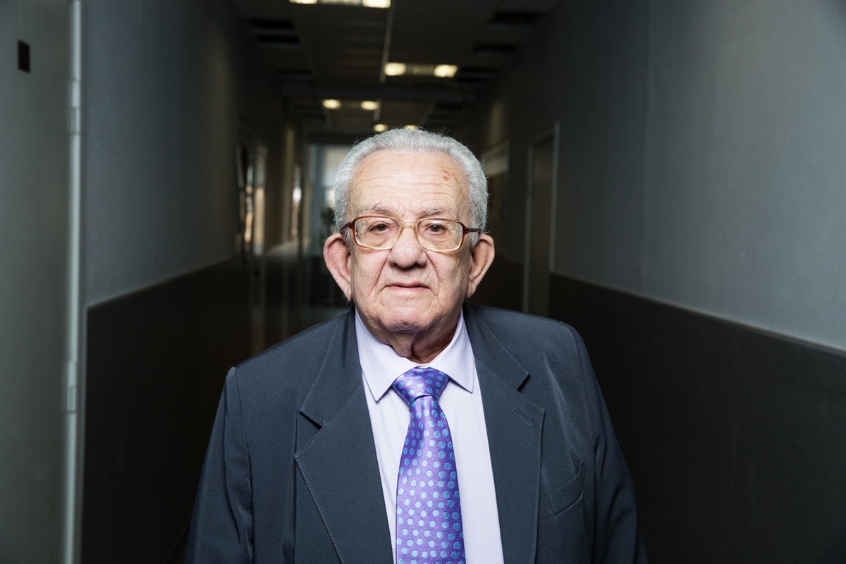    Кафедра немецкого и французского языков ПетрГУ