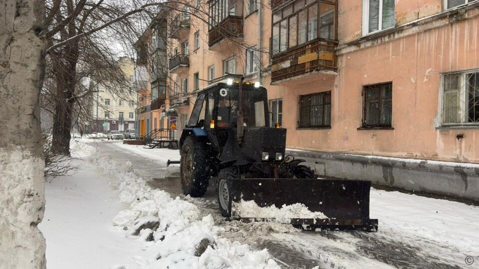    Очистка улиц Барнаула от снега. Источник: barnaul.org