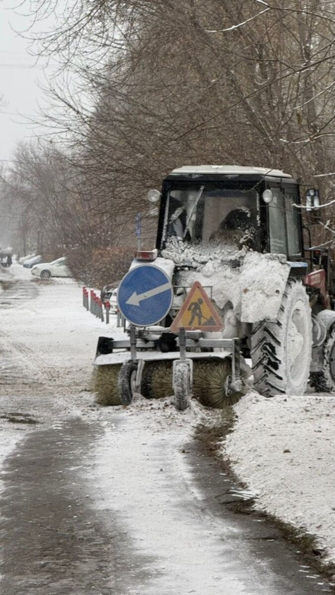    Очистка улиц Барнаула от снега. Источник: barnaul.org