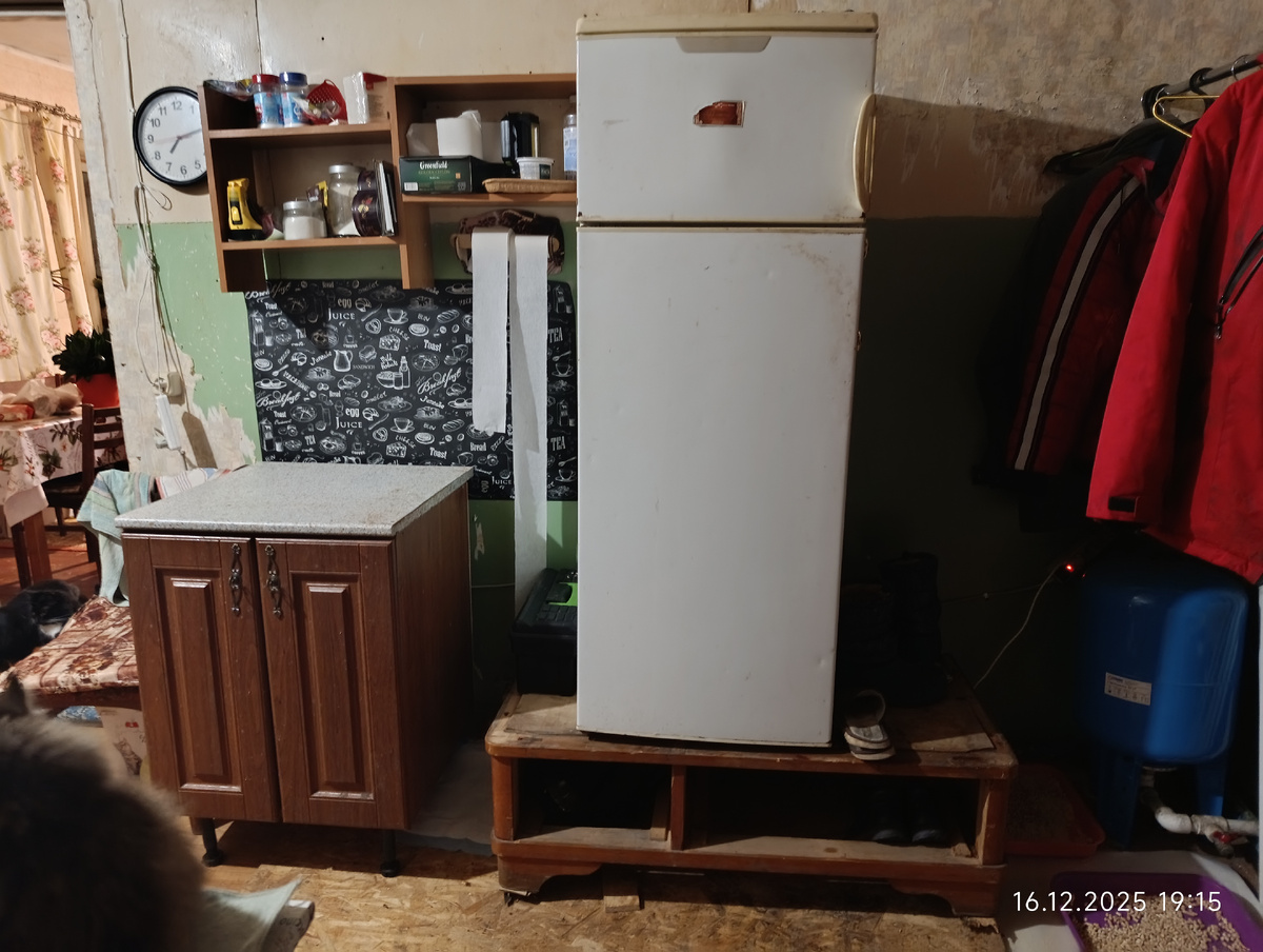 подиум под холодильник