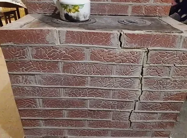 Старый печник рассказал, чем замазать печку, чтобы стояла десятилетиями без трещин