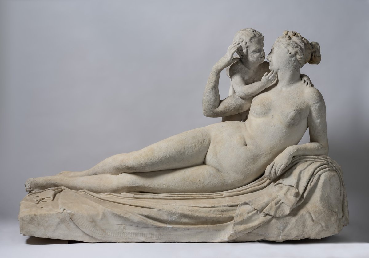 Венера и Купидон