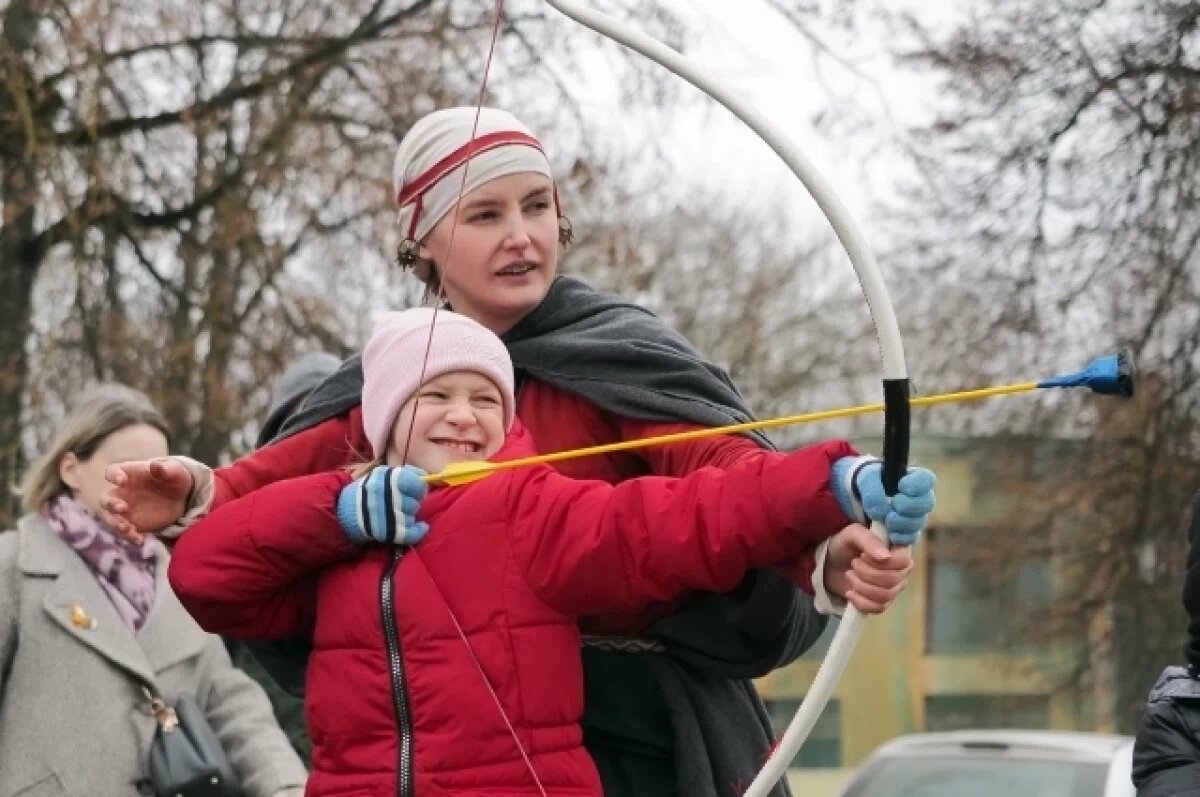    Прошлое рядом.