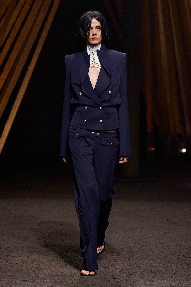 McQueen Spring 2026 Ready-To-Wear