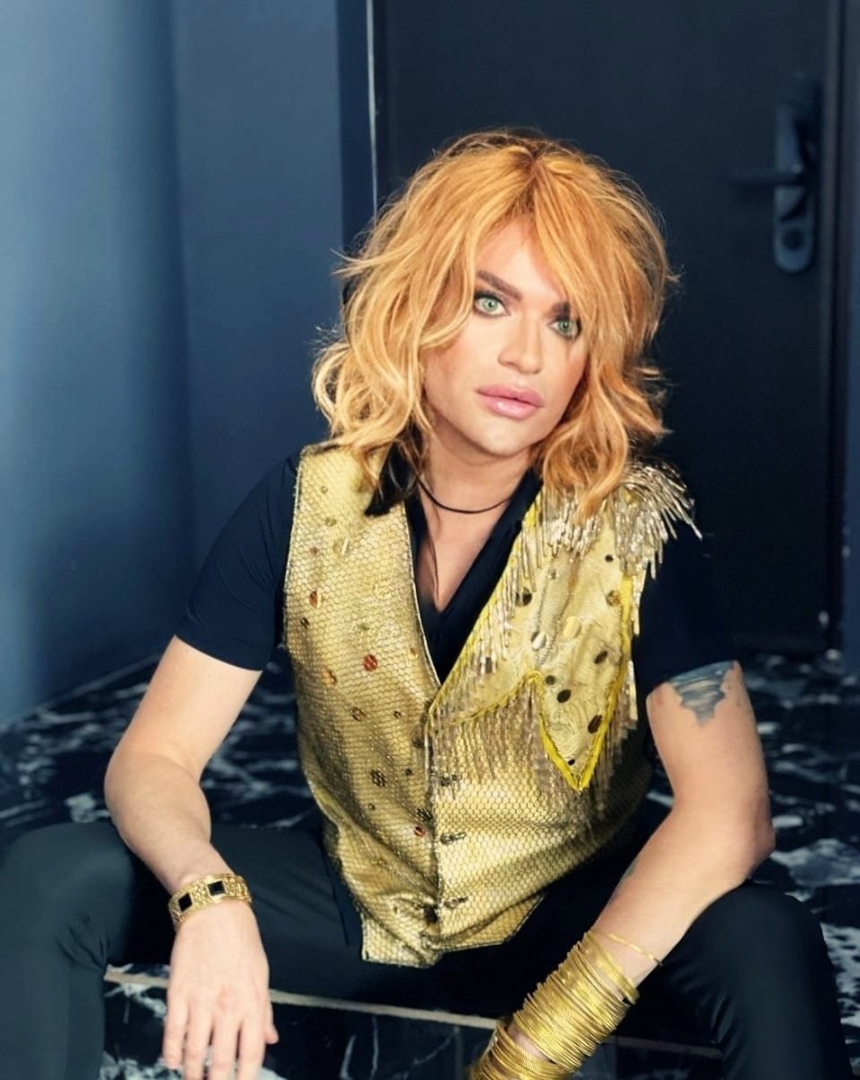    Гоген Солнцев