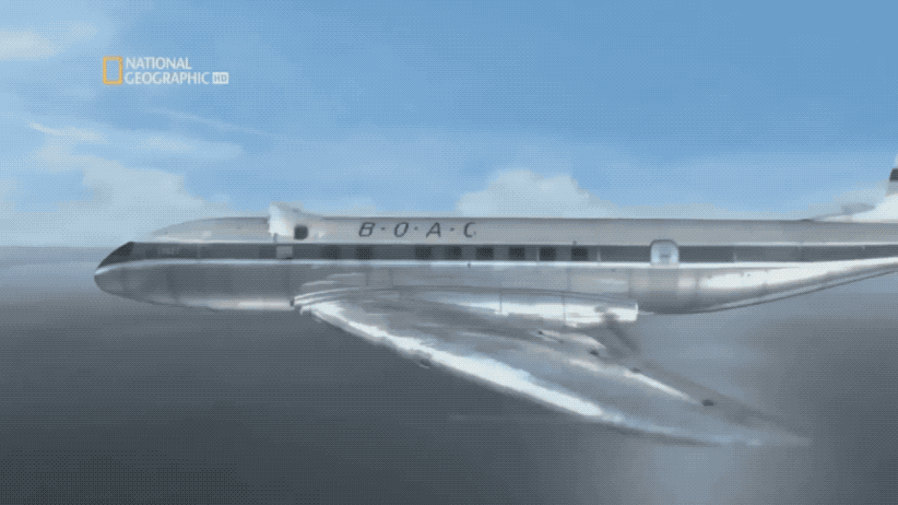 Анимация крушения появилась. Она довольно точно соответствует описанию в отчёте о происшествии, хотя нужно отметить, что центральная часть самолёта развернулась на 180 градусов и упала в море вверх дном.
